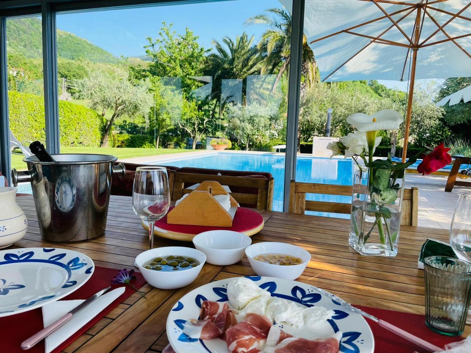 Villa Mandetta B&B Santo Stefano del Sole Εξωτερικό φωτογραφία